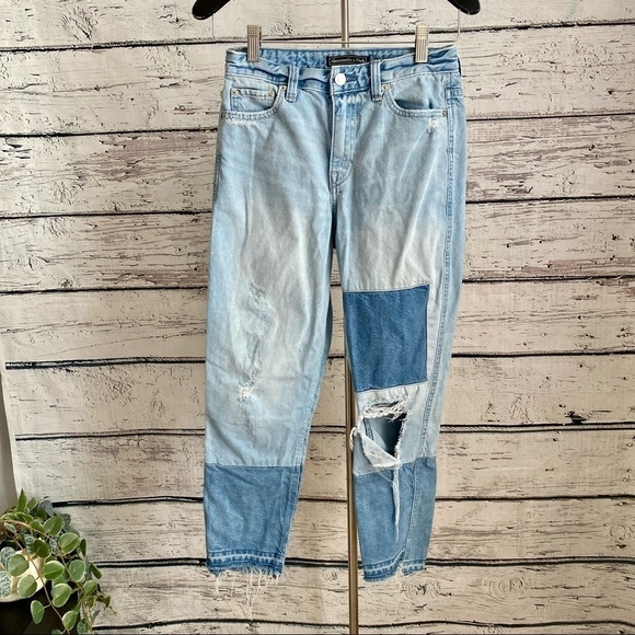 Abercrombie & Fitch patch jeans - Picture 2 of 9